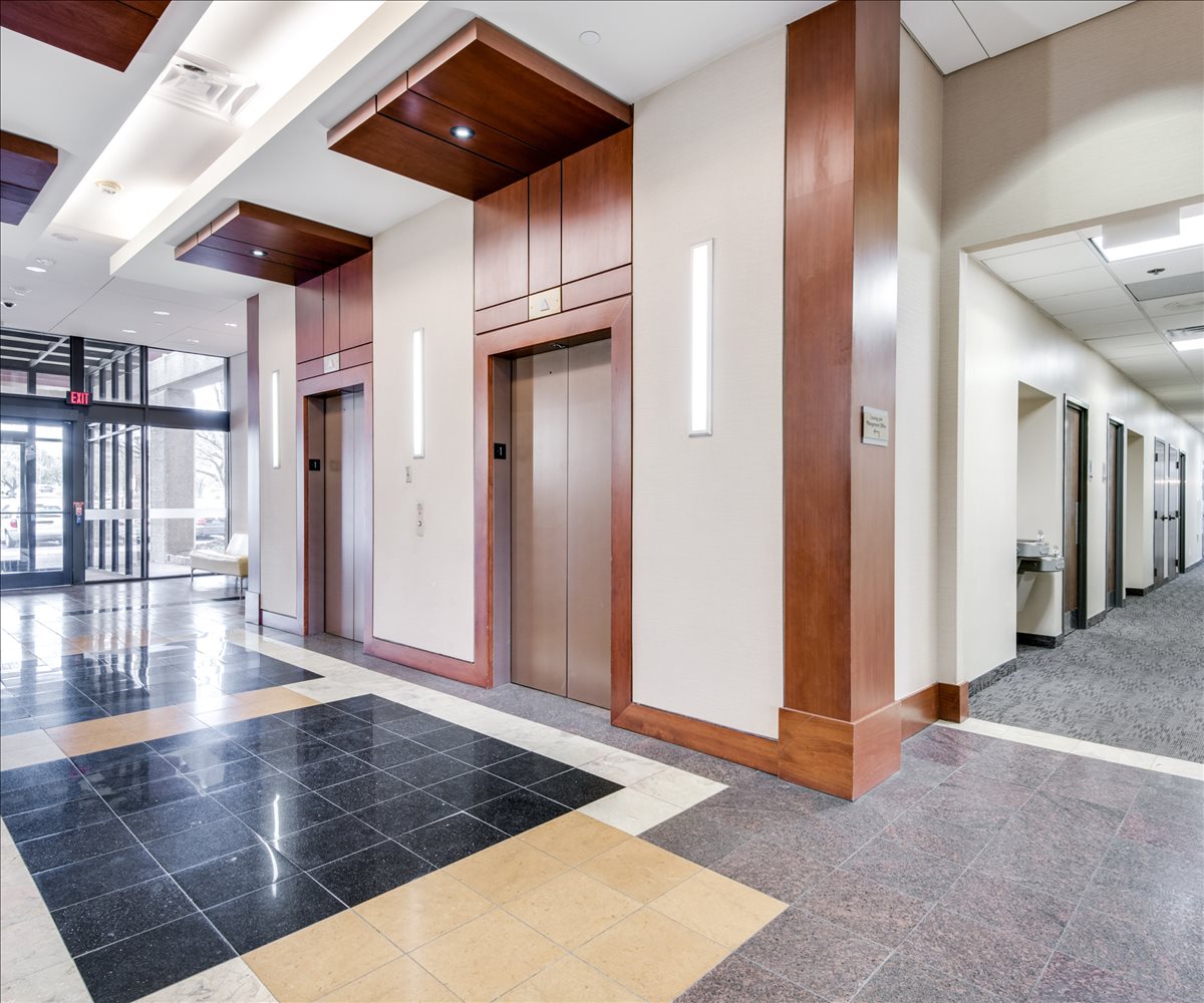 Picture of 4100 Spring Valley Rd Office Space available in Farmers Branch