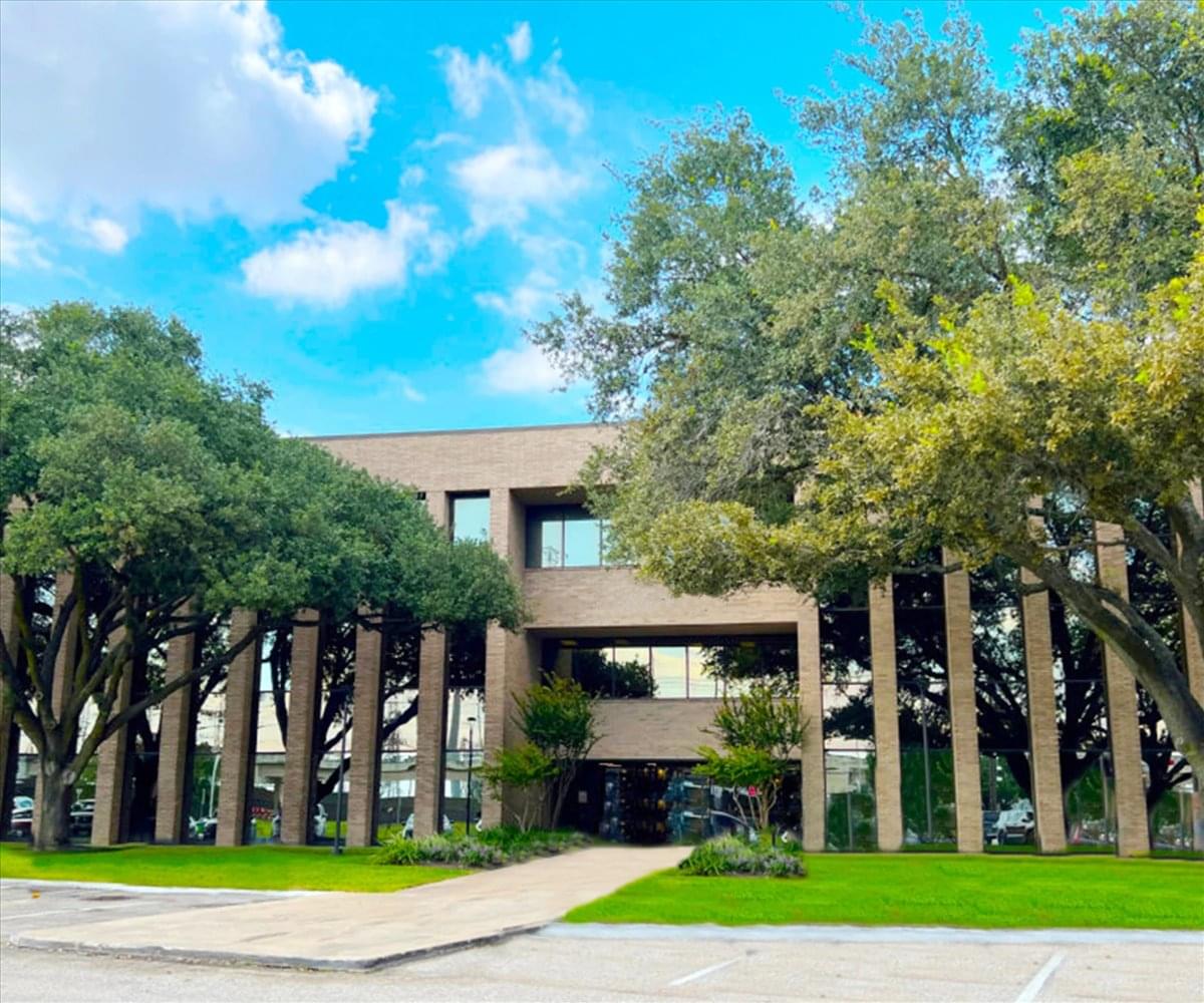 9900 Westpark Drive available for companies in Houston