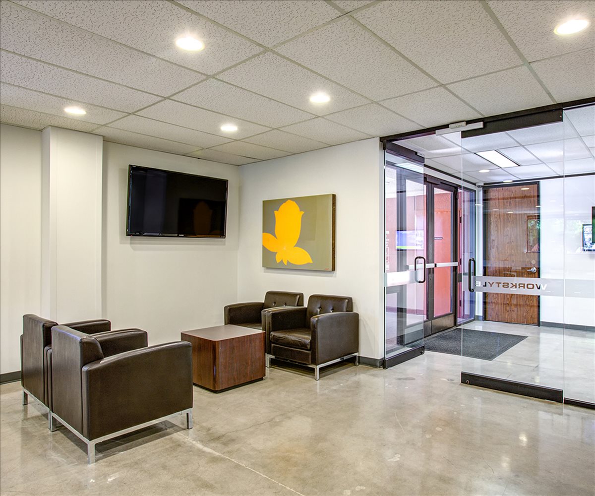 Office for Rent on Metrocenter Business Park, 10000 N 31st Ave, North Mountain Village Phoenix