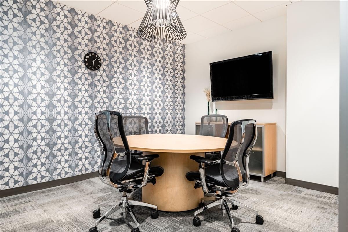 Office for Rent on 4600 E Washington St Phoenix