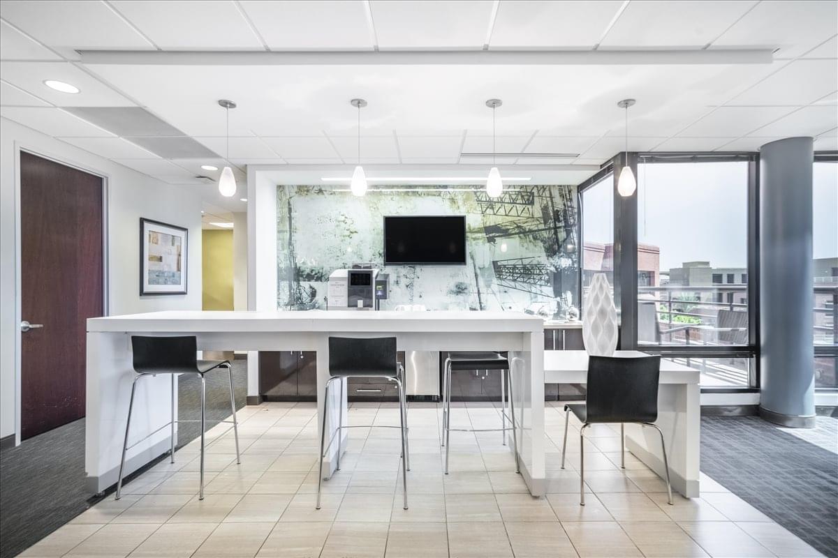 7272 Old Town, 7272 E Indian School Rd, Waterfront Office Space - Scottsdale