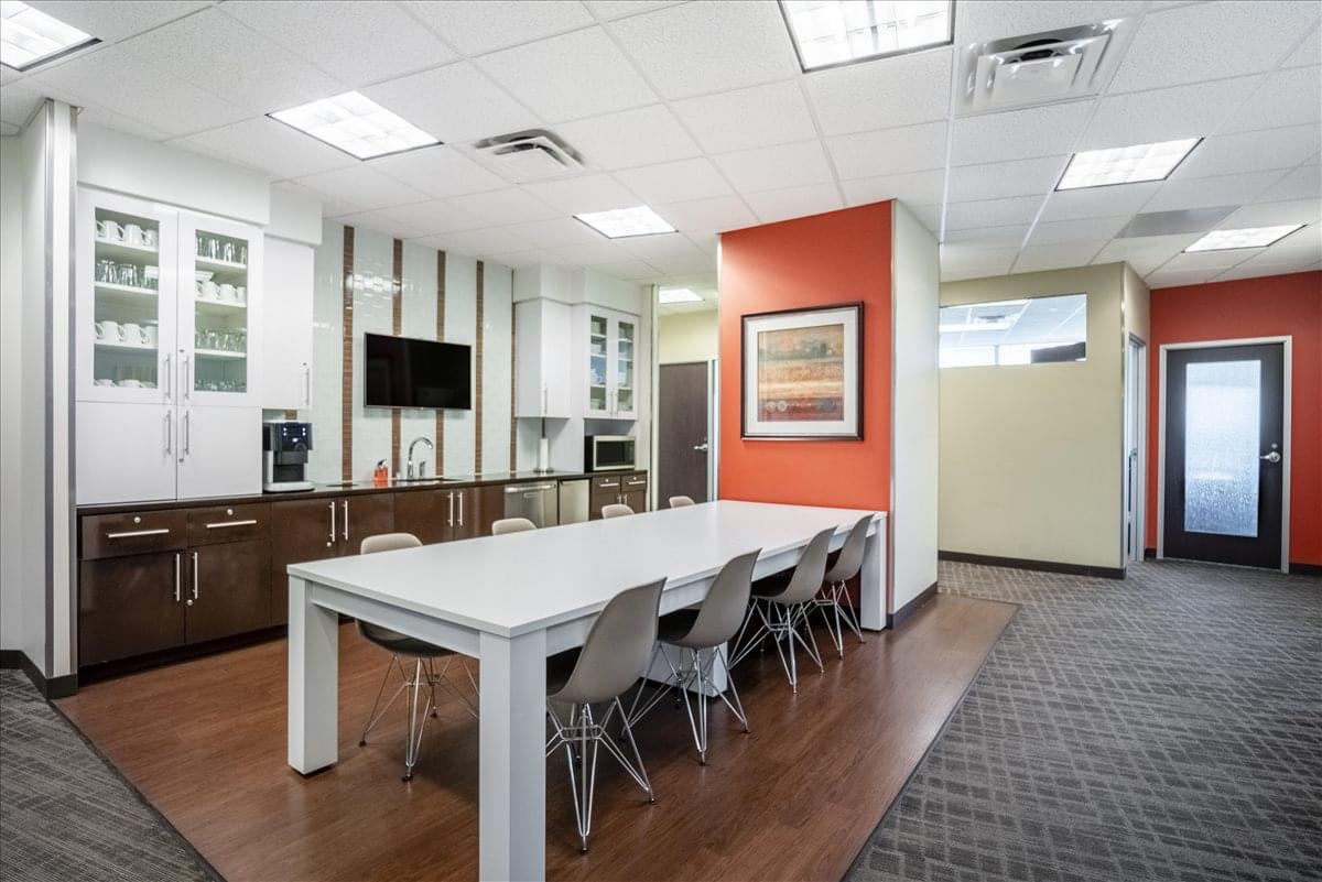 Office for Rent on Union Hills Office Plaza, 2550 W Union Hills Dr, Deer Valley Phoenix