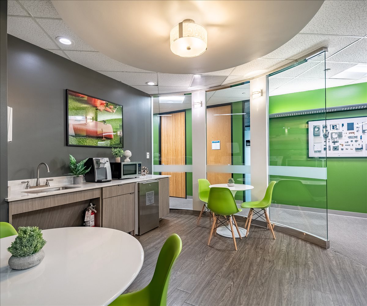 Photo of Office Space on Quorum Business Park, 14800 Quorum Dr Addison