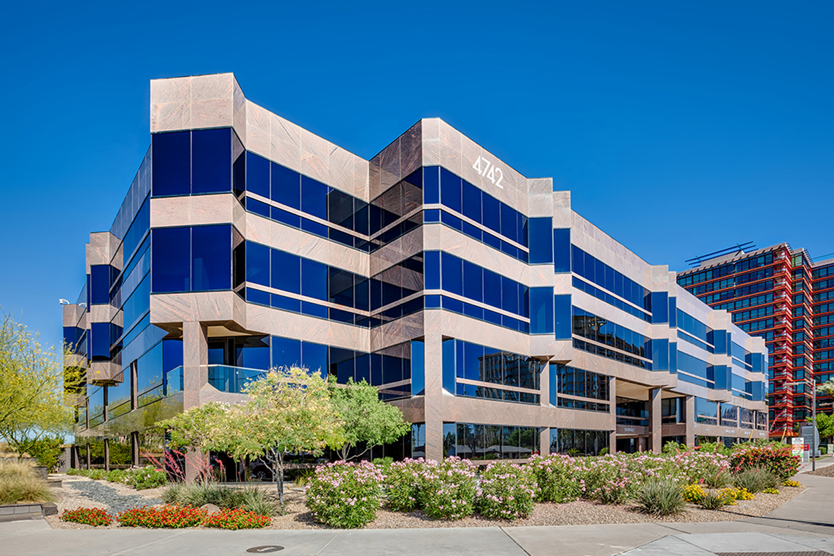 Camelback Commons, 4742 N 24th St Office Space - Phoenix
