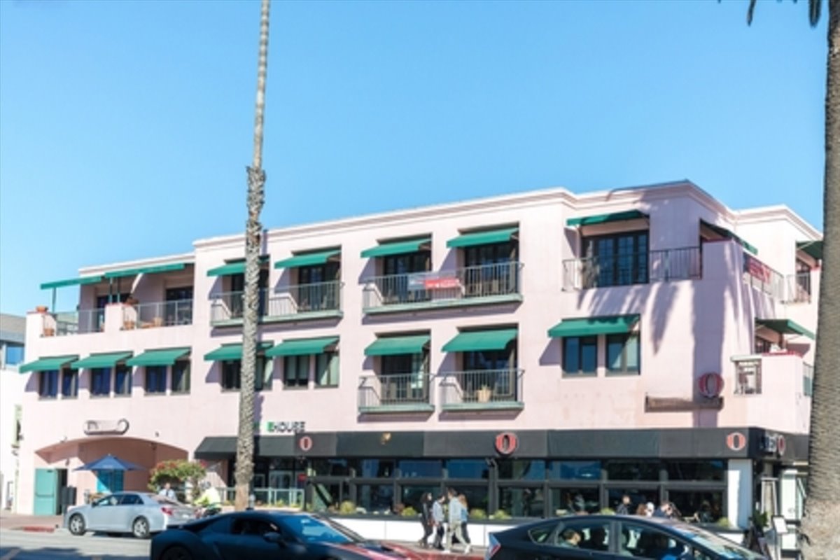 Photo of Office Space on 1541 Ocean Ave Santa Monica