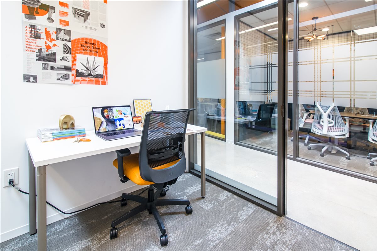 Picture of 2617 Bissonnet Street, West University Place Office Space available in Houston