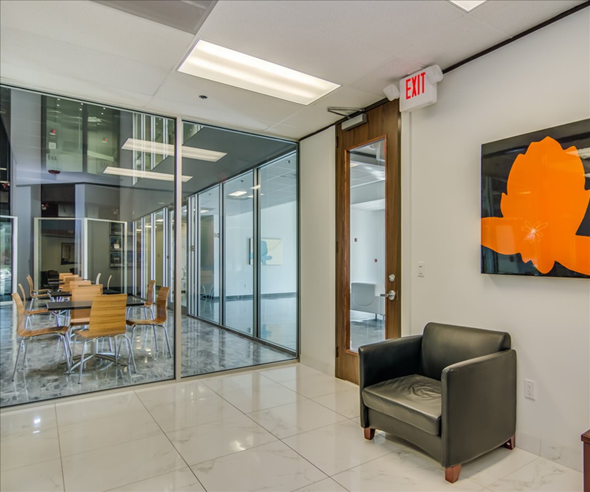 Park One On The Bayou, 2500 E T C Jester Blvd, Greater Heights Office Space - Houston