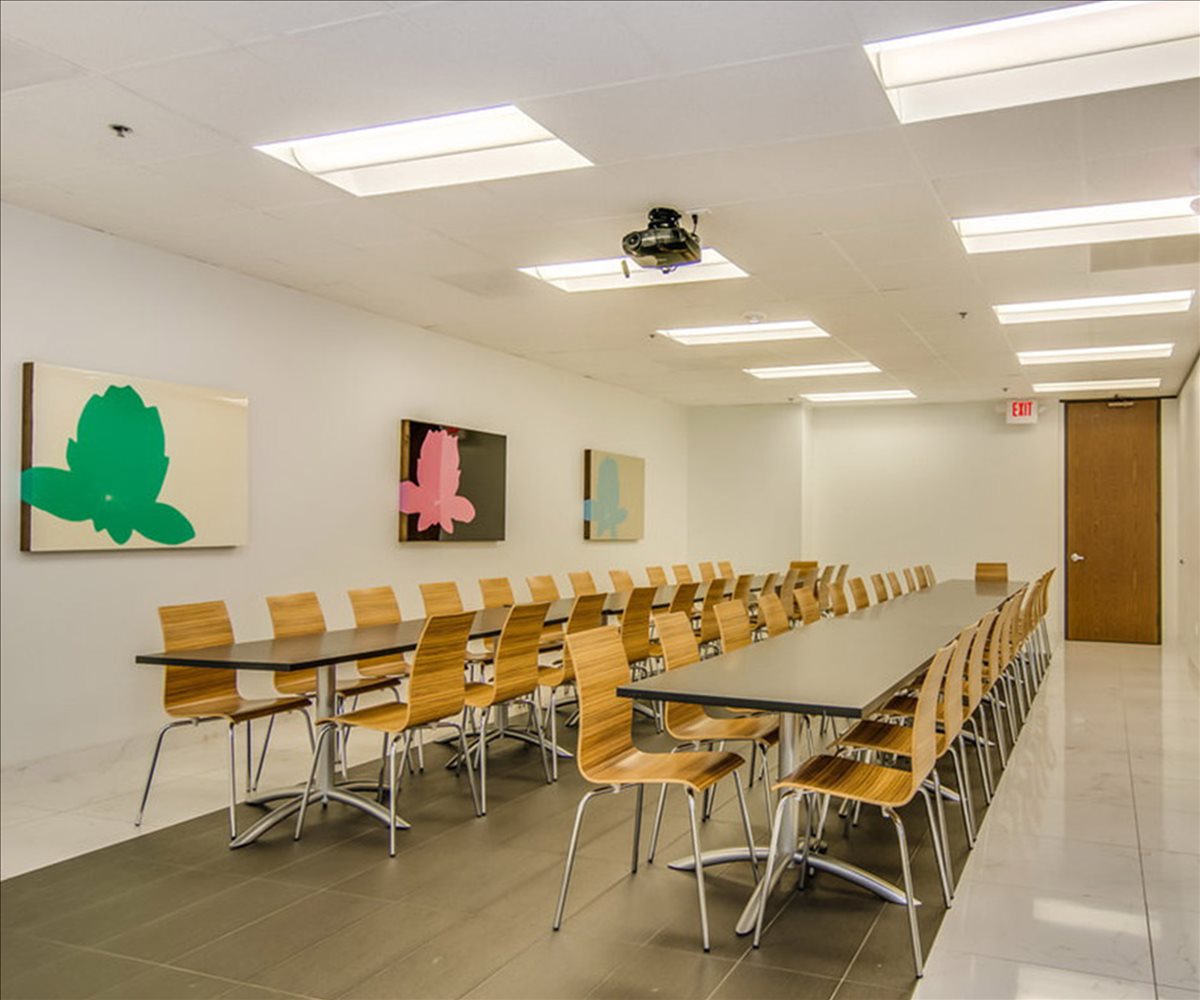 Park One On The Bayou, 2500 E T C Jester Blvd, Greater Heights Office Space - Houston