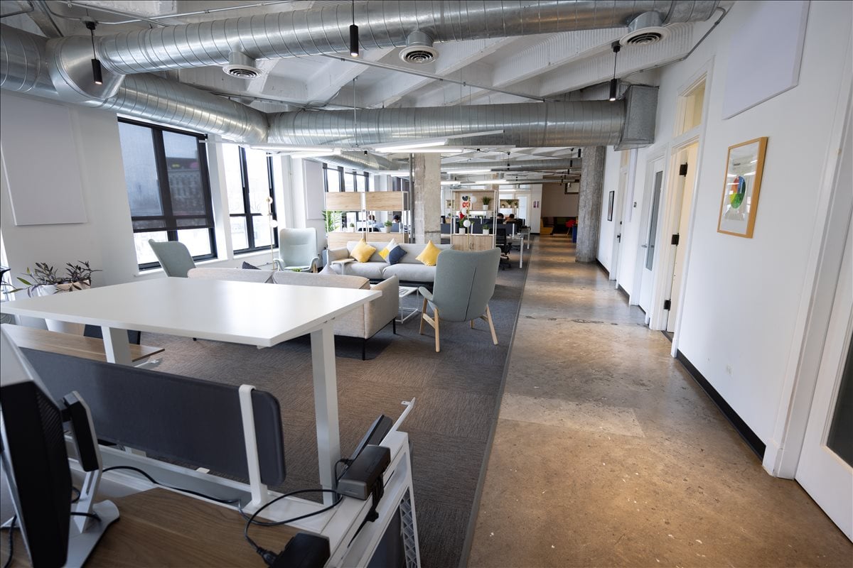 Photo of Office Space on 1212 North Ashland Avenue Chicago