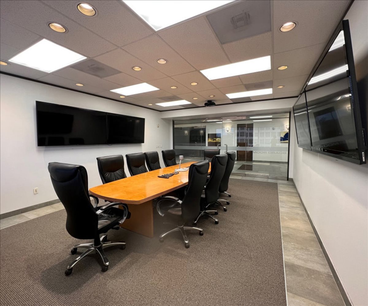Photo of Office Space on 720 North Post Oak Road, Memorial Park Houston