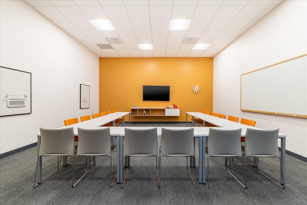 Photo of Office Space on 1800 VINE, 1800 North Vine St Hollywood