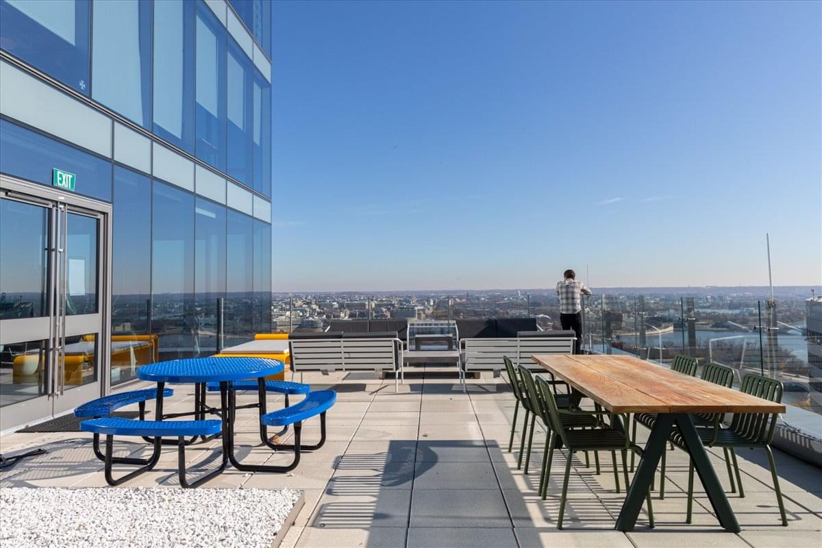 CEB Tower @ Central Place, 1201 Wilson BLVD, Rosslyn Office for Rent in Arlington