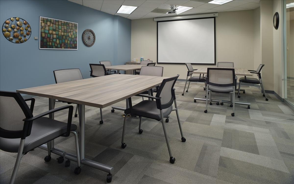 Office for Rent on 806 Green Valley Rd, Guilford Hills Greensboro