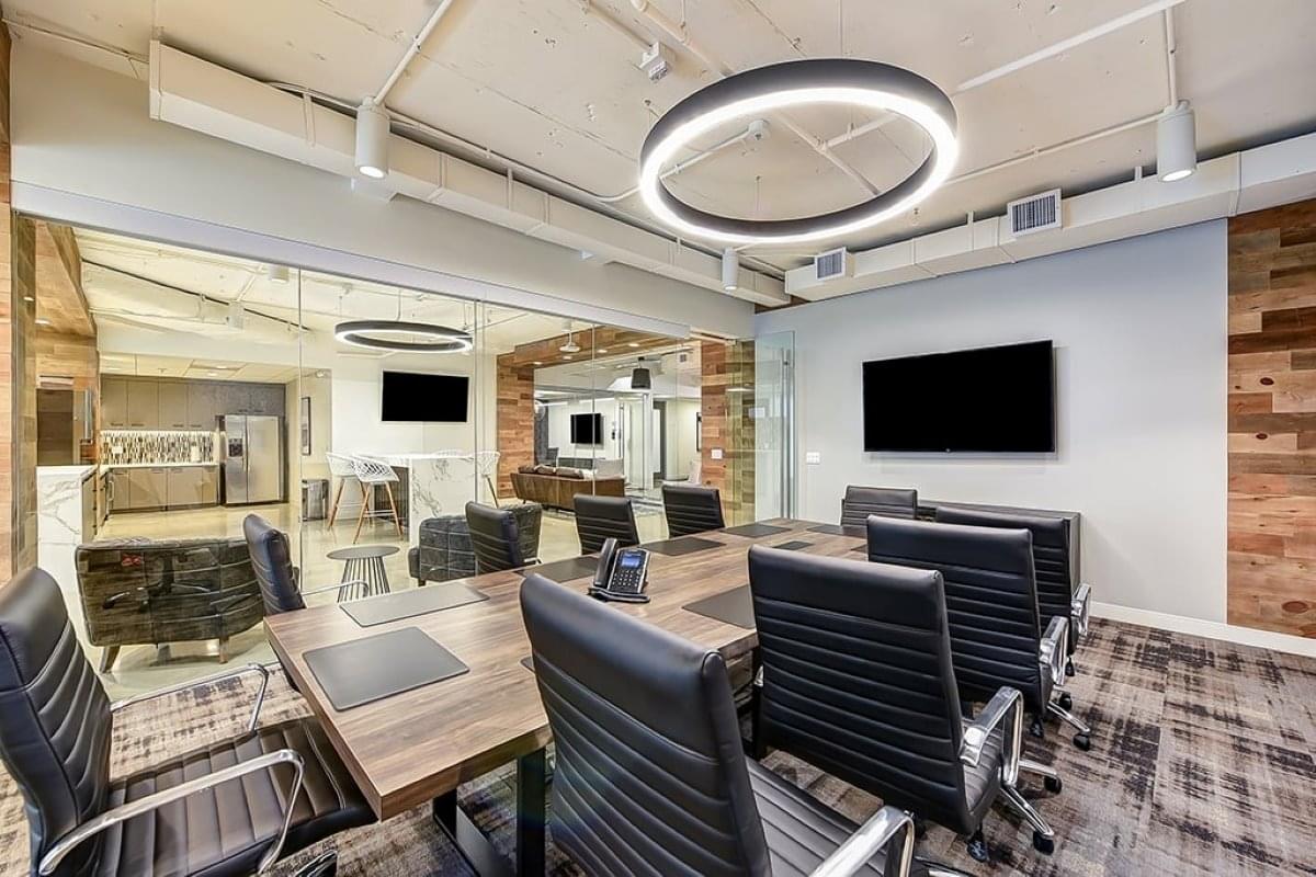 Picture of 2001 L St NW, Downtown DC Office Space available in Washington DC