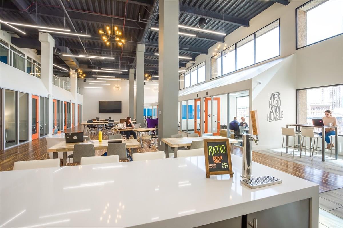 This is a photo of the office space available to rent on 2828 N Central Ave, 10th Fl, Encanto