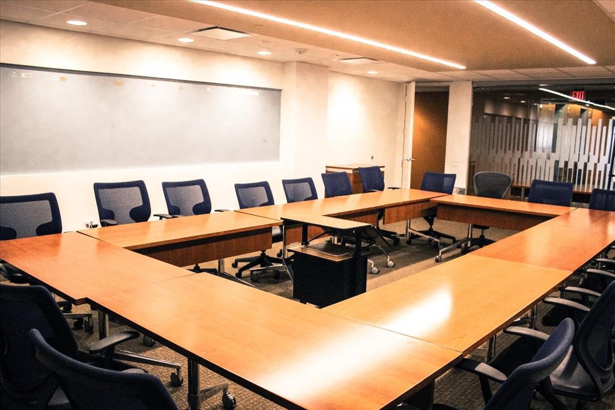 8200 Greensboro Dr available for companies in McLean