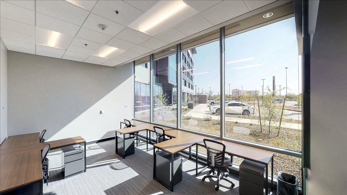 3133 West Frye Road available for companies in Chandler