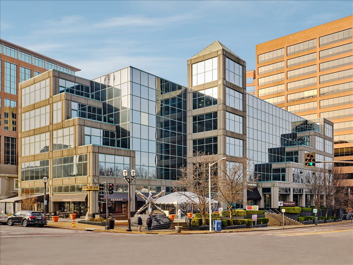Photo of Office Space available to rent on 8112 Maryland Ave, Clayton, Missouri, Clayton