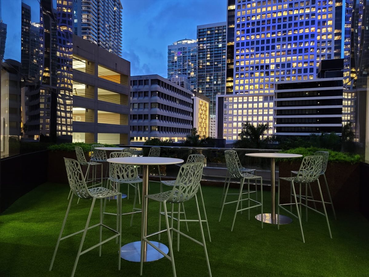 Photo of Office Space available to rent on 800 Brickell Avenue, Miami