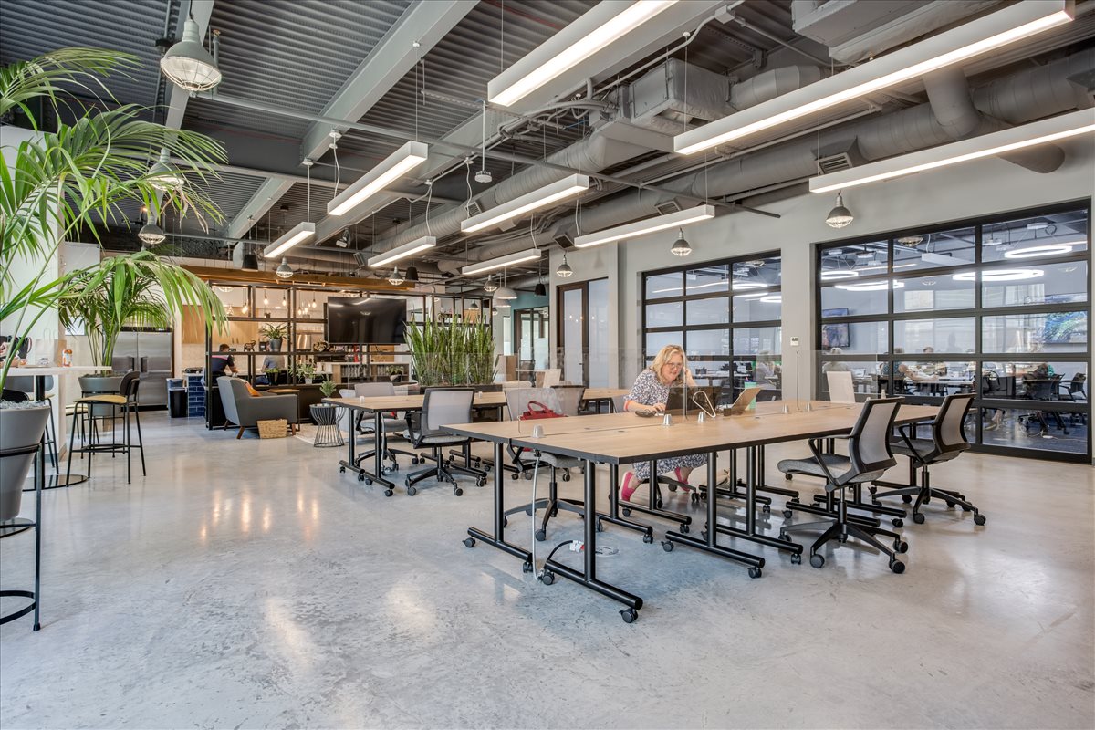 14425 Falcon Head Blvd BUILDING E Office Space - Austin
