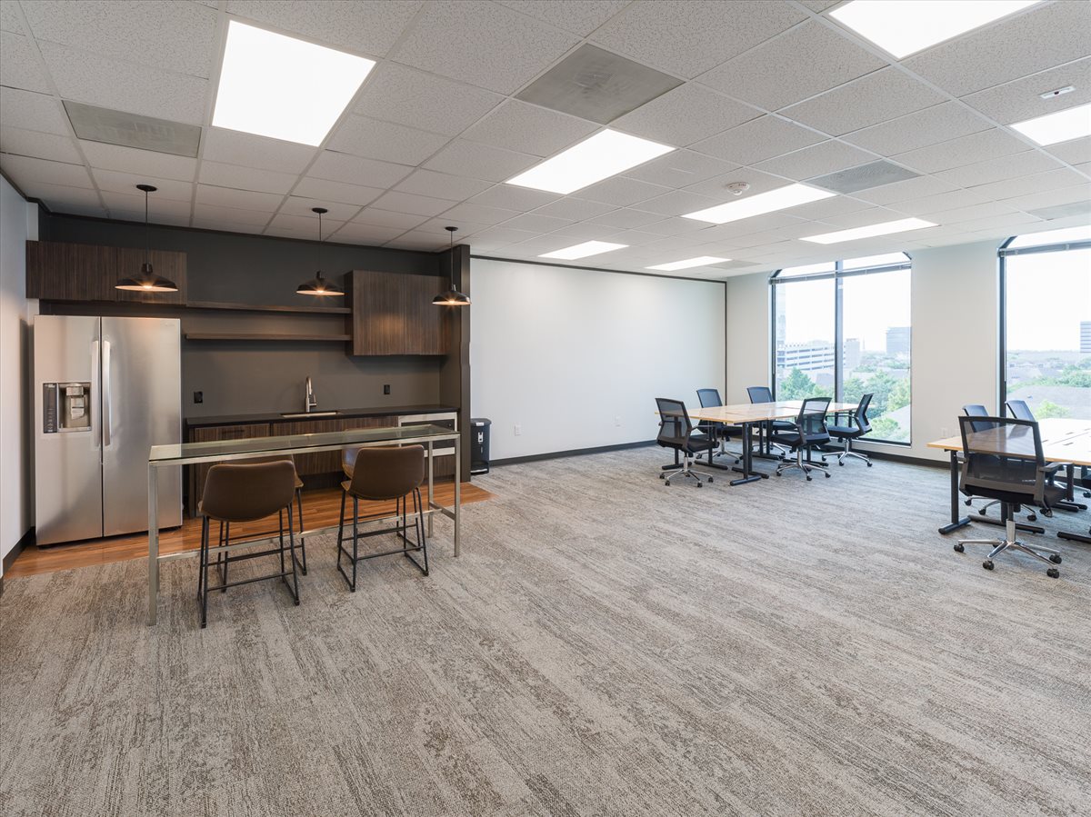 Picture of 3120 Southwest Freeway Office Space available in Houston