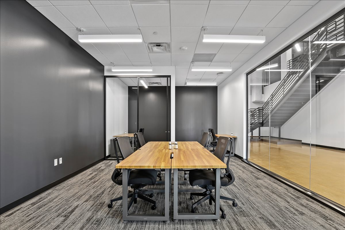 Office for Rent on 7701 Lemmon Avenue, Suite 260 Dallas