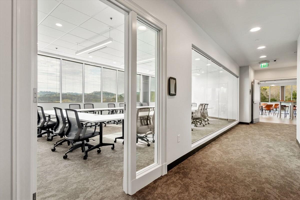 Photo of Office Space on 10 Burton Hills Blvd. Floor 4 Nashville
