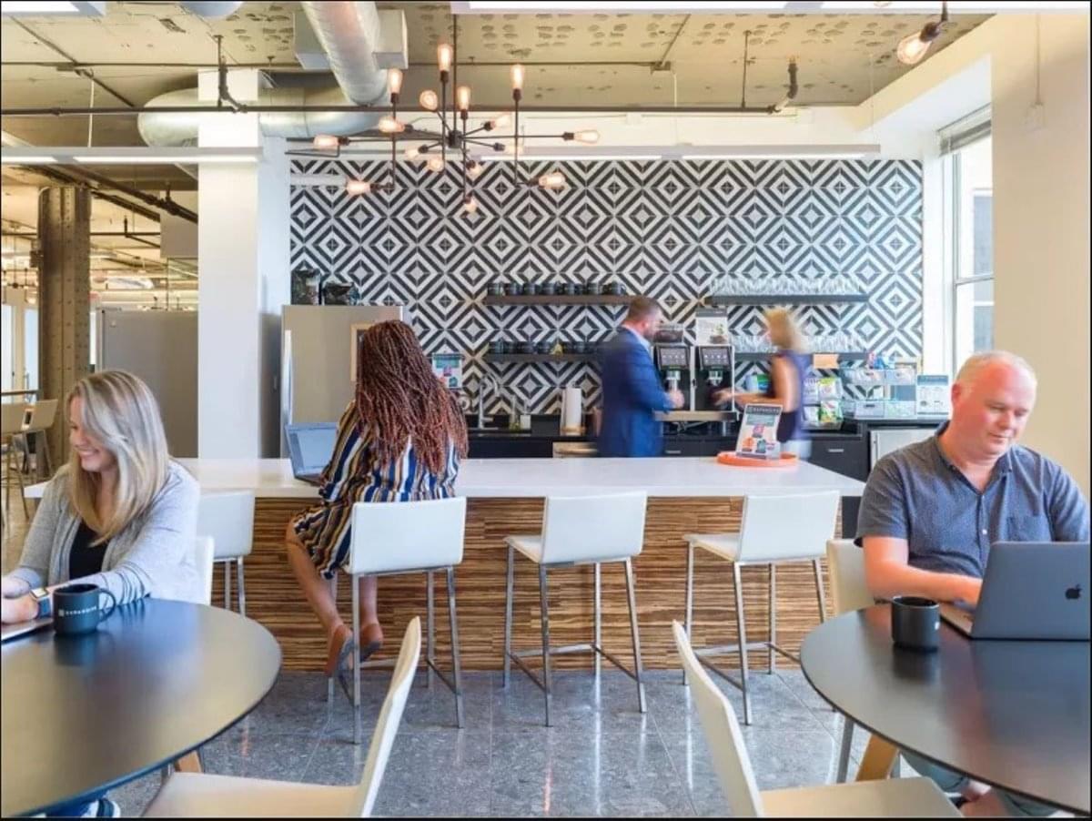Office for Rent on 100 S State Street Chicago