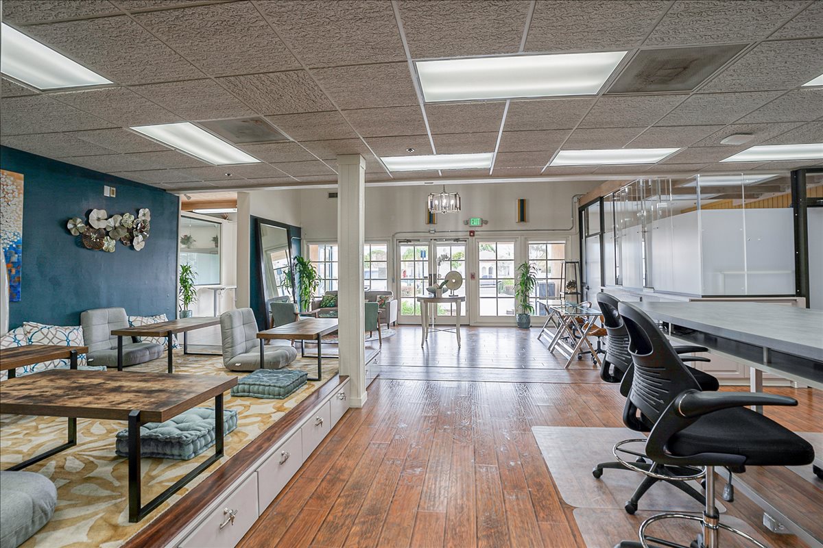 25433 Narbonne Avenue available for companies in Torrance