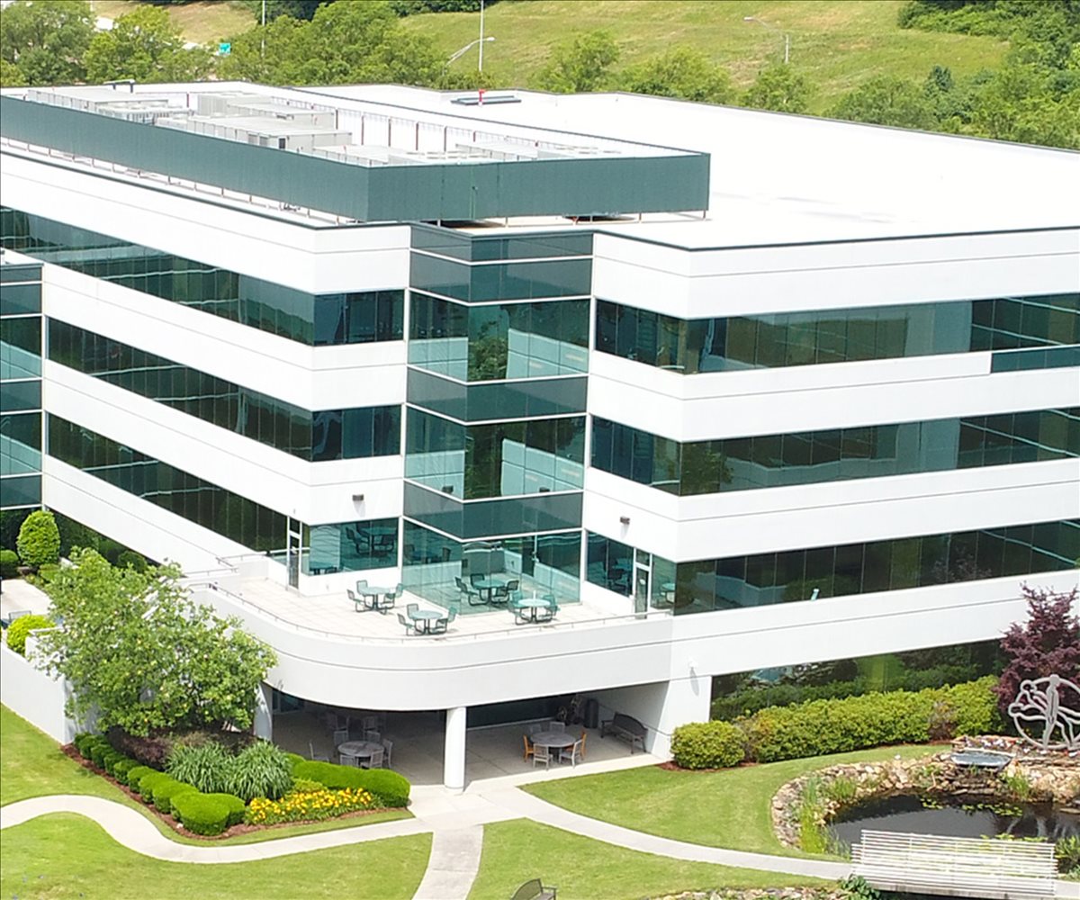1810 Pyramid Place available for companies in Memphis