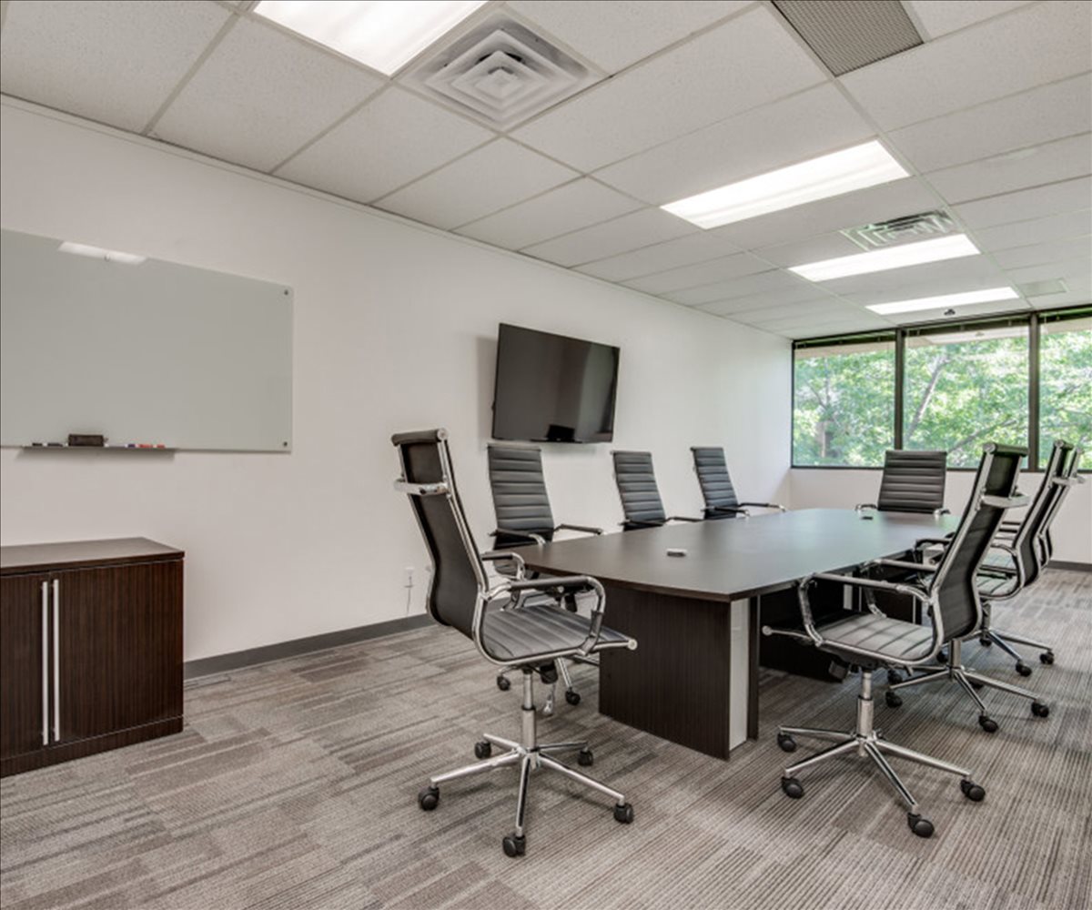 Photo of Office Space on 12000-12100 Ford Rd, III Metro Square Dallas