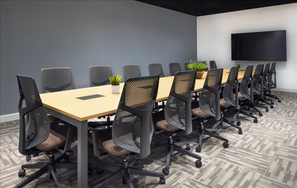 This is a photo of the office space available to rent on 7550 IH-10 West
