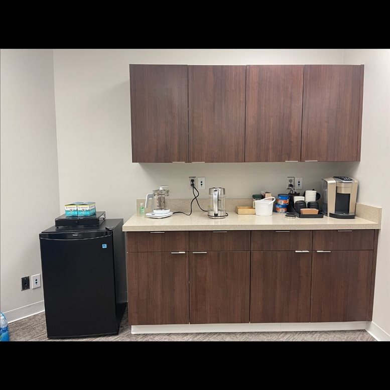 8700 Indian Creek Parkway, Suite 150 Office Space - Overland Park