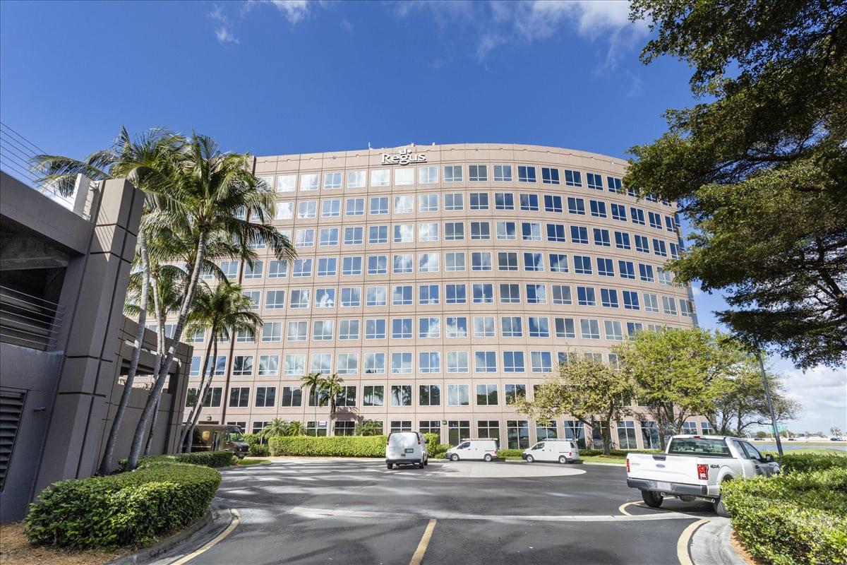 5201 Waterford, Waterford @ Blue Lagoon, 5201 Blue Lagoon Dr Office Space - Miami