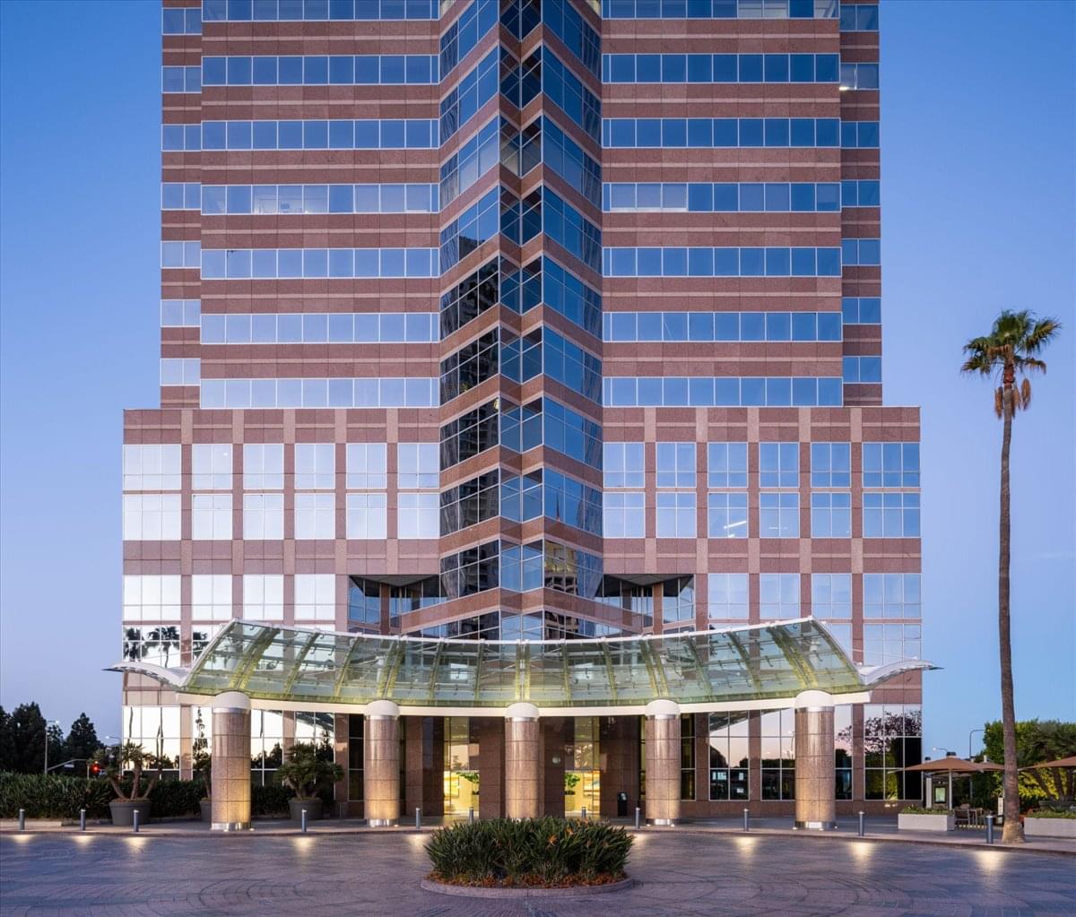 2121 Avenue of The Stars,  Suite 800 Office Space - Century City