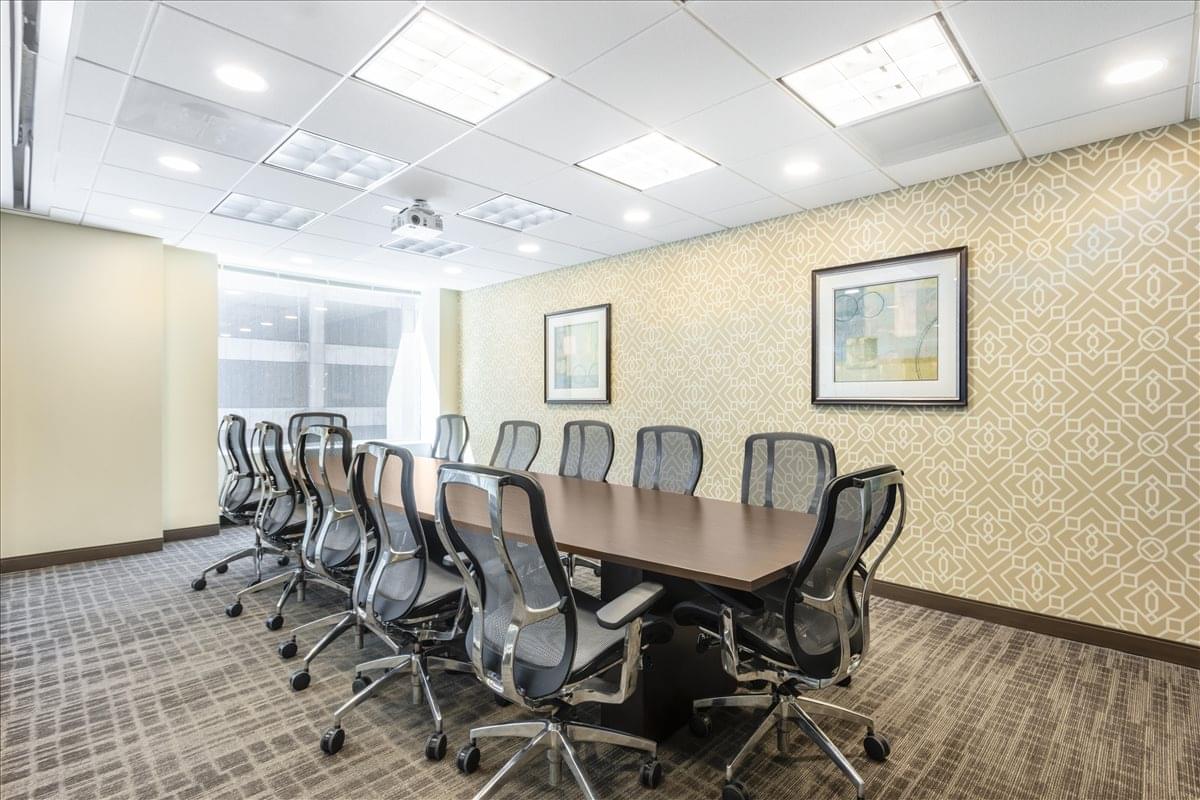 Gateway Center I, 10 South Riverside Plaza, West Loop Office for Rent in Chicago