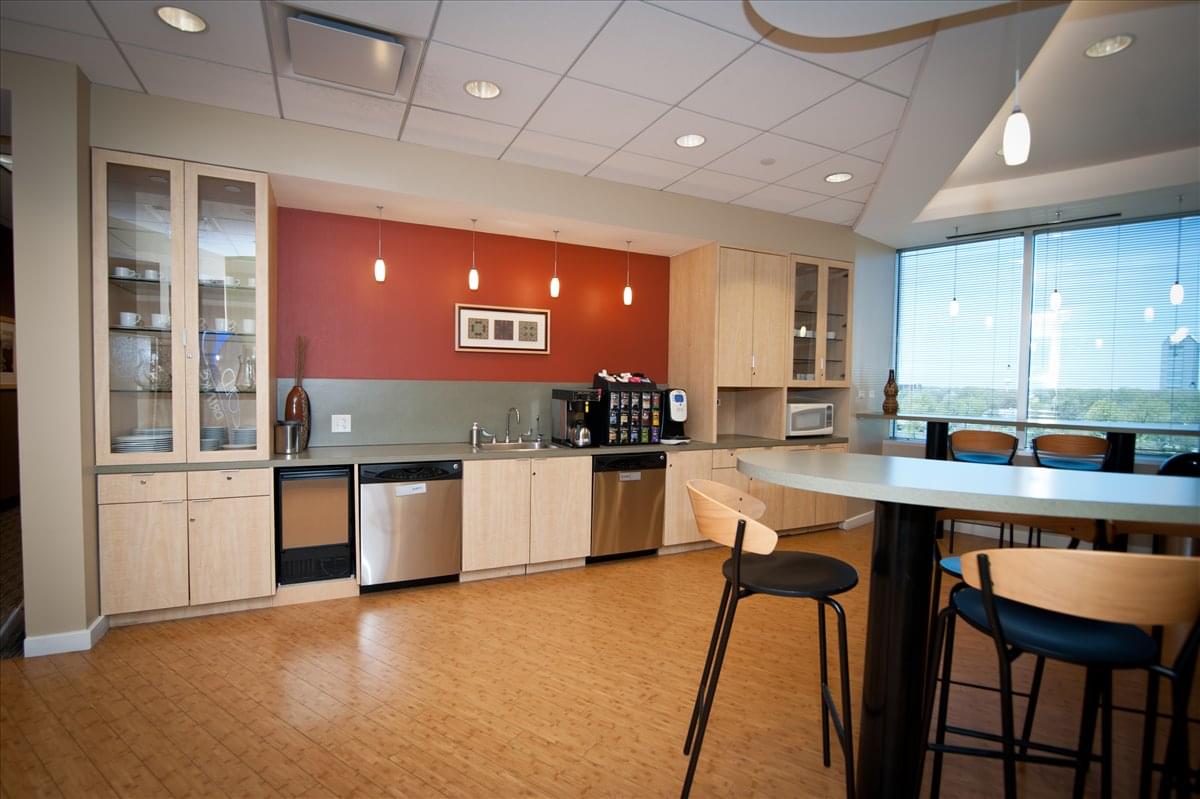 This is a photo of the office space available to rent on Oak Brook Pointe, 700 Commerce Dr